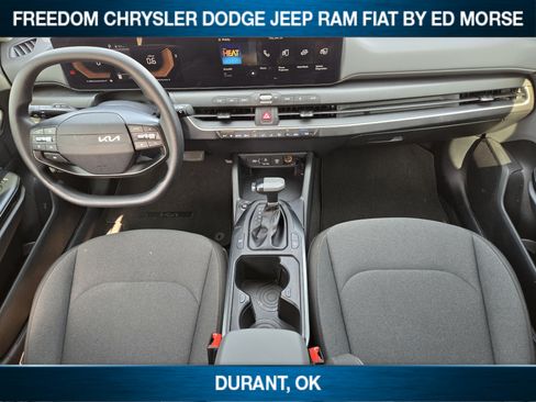 Used 2025 Kia K4 FWD image 19