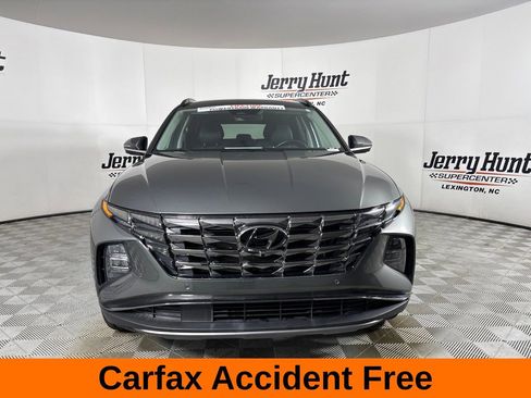 Used 2022 Hyundai Tucson Limited AWD/4WD image 3