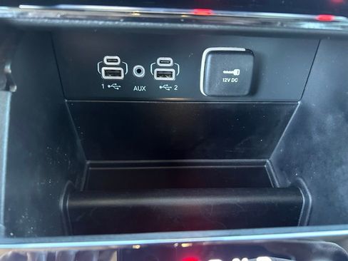 Used 2023 Jeep Grand Cherokee L Limited image 31