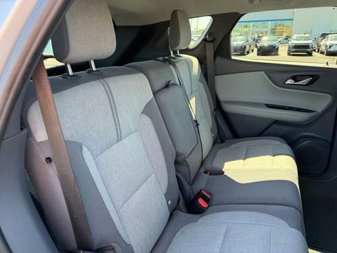 Used 2019 Chevrolet Blazer LT FWD image 13