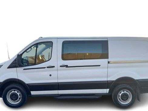 Used 2015 Ford Transit 250 130 Low Roof RWD image 1