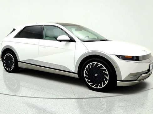 Used 2024 Hyundai Ioniq 5 Limited AWD/4WD image 3