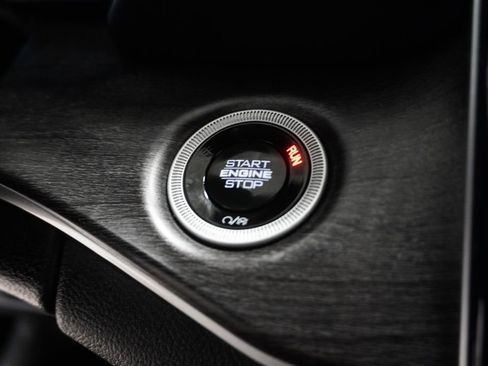 Certified 2024 Jeep Grand Cherokee L Limited w/ Luxury Tech Group II image 21