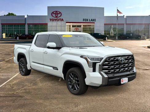 Used 2024 Toyota Tundra Platinum AWD/4WD image 3