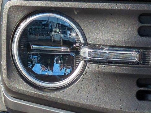 New 2026 Ford Bronco 4-Door AWD/4WD image 10