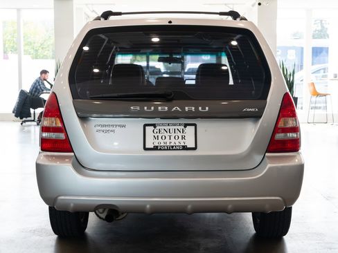 Used 2004 Subaru Forester 2.5XS AWD/4WD image 5