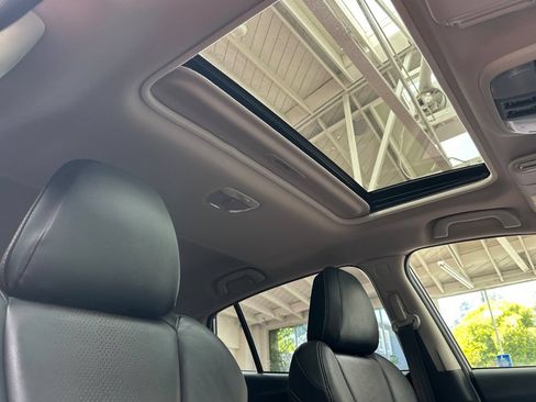 Used 2023 Subaru Crosstrek 2.5i Limited AWD/4WD image 21