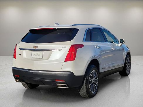 Used 2018 Cadillac XT5 Luxury image 5