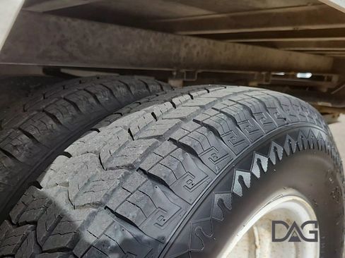 Used 2015 Ford E-350 and Econoline 350 Super Duty image 23