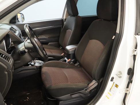 Used 2017 Mitsubishi Outlander Sport ES image 3