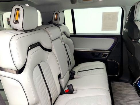 Used 2024 Rivian R1S Adventure AWD/4WD image 25