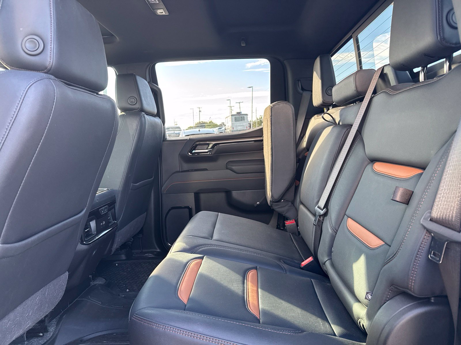 Used 2026 GMC Sierra 1500 AT4 w/ Technology Package AWD/4WD image 10