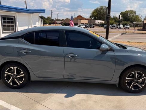 Used 2025 Nissan Sentra SV w/ Trunk Package FWD image 6
