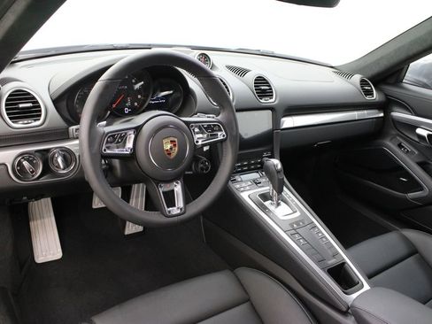 Certified 2025 Porsche 718 Cayman GTS image 4