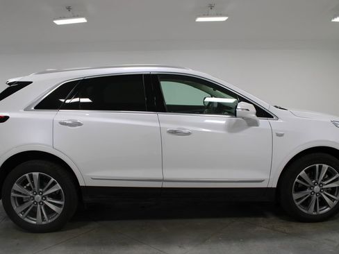 Used 2025 Cadillac XT5 Premium Luxury w/ Technology Package image 11
