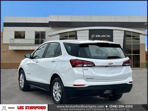 Certified 2023 Chevrolet Equinox LS w/ LPO, Cargo Package FWD image 4