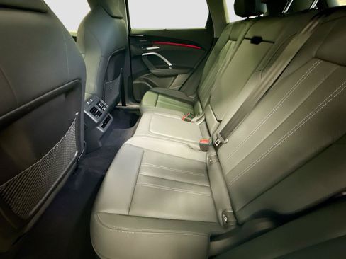 Certified 2025 Audi Q5 Premium AWD/4WD image 25