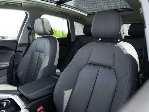 Certified 2025 Audi Q5 Premium w/ Premium Plus AWD/4WD image 24