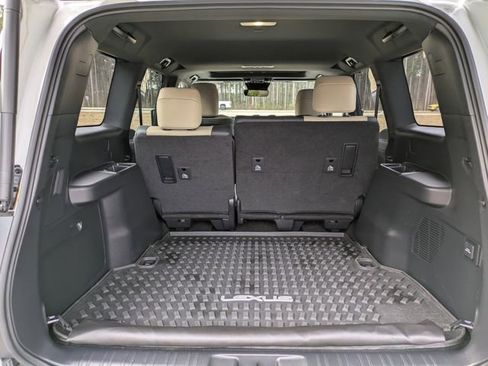 Used 2024 Lexus GX 550 image 9