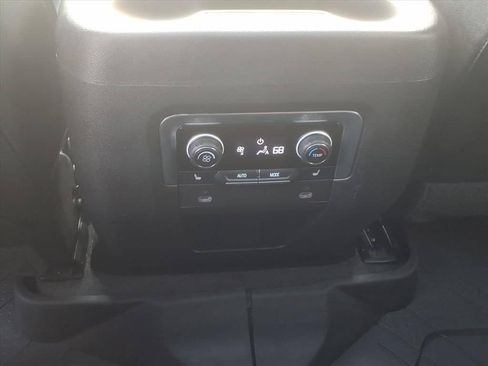 Used 2021 Chevrolet Tahoe LT w/ LT Signature Package RWD image 27