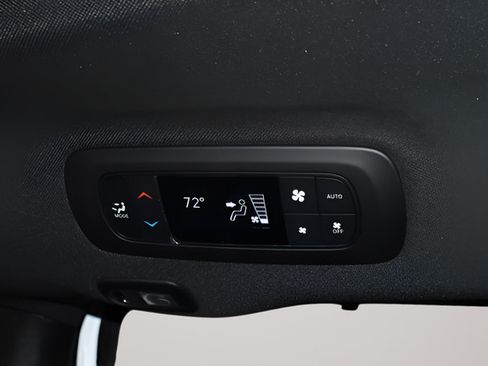 New 2026 Chrysler Pacifica Select AWD/4WD image 28