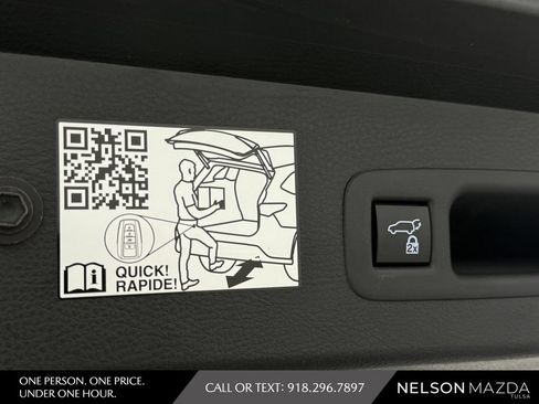 Used 2024 Toyota Sienna Platinum FWD image 39