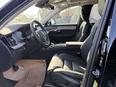 New 2026 Volvo XC90 T8 Ultra w/ Protection Package Premier image 15