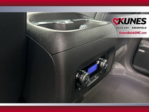 New 2026 GMC Acadia Denali w/ Super Cruise Package image 31