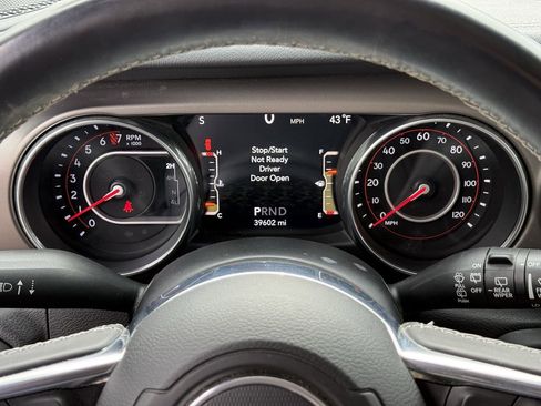 Used 2018 Jeep Wrangler Unlimited Rubicon w/ LED Lighting Group image 19