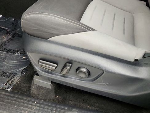 Used 2024 Toyota Tacoma TRD Sport image 11