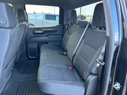 Used 2024 Chevrolet Silverado 1500 LT image 17