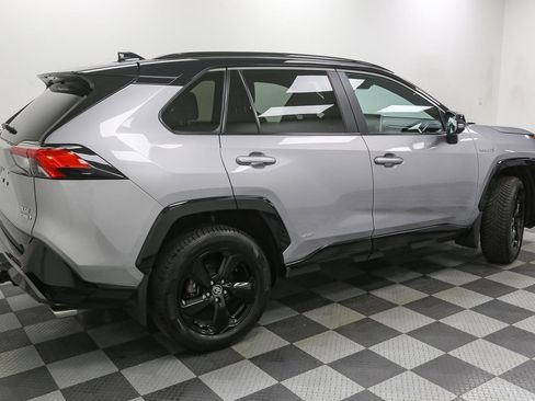Used 2019 Toyota RAV4 XSE w/ Carpet Mat Package AWD/4WD image 8