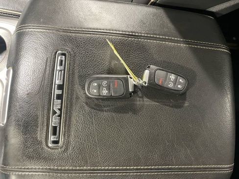 Used 2017 RAM 1500 Limited AWD/4WD image 22