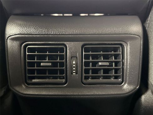 Certified 2025 Toyota RAV4 XLE FWD image 33