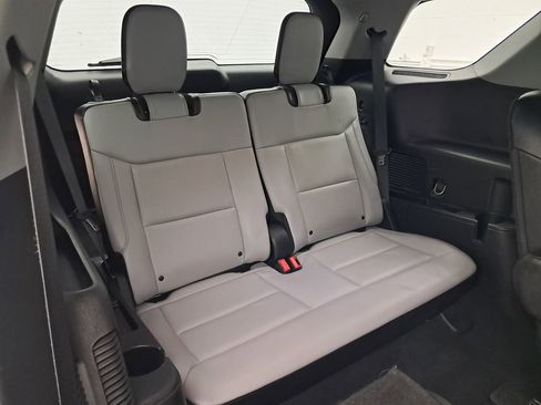 Used 2021 Ford Explorer XLT w/ Equipment Group 202A image 24