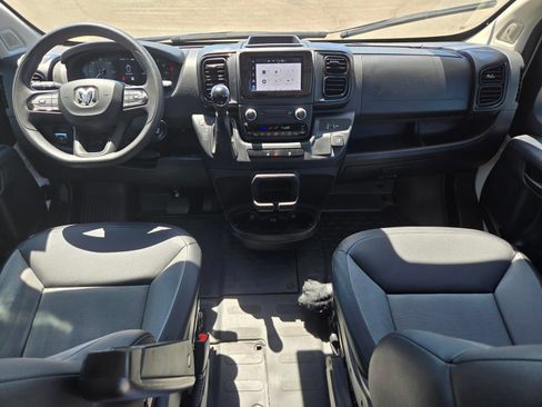 Used 2025 RAM ProMaster 2500 w/ Convenience Group FWD image 18