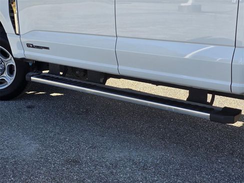 Used 2025 Ford F250 XLT image 37