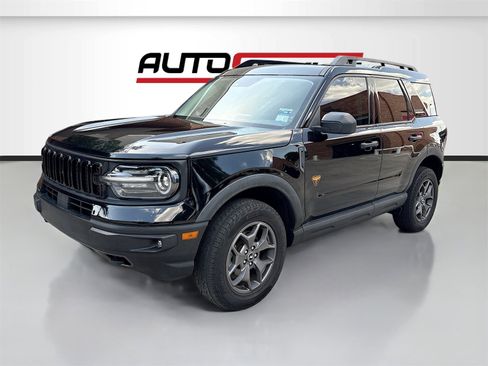 Used 2022 Ford Bronco Sport Badlands image 3