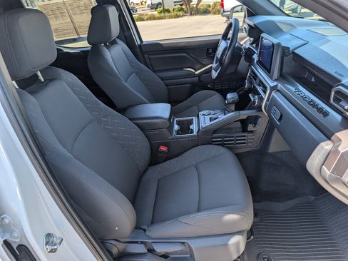 Used 2025 Toyota Tacoma SR5 image 8