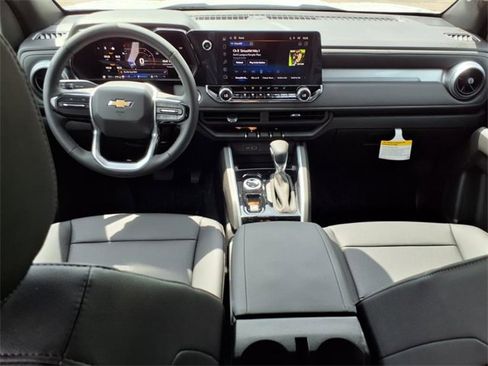 New 2025 Chevrolet Colorado LT w/ LT Convenience Package image 12