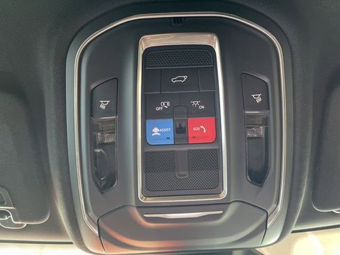 New 2026 Jeep Grand Cherokee Altitude image 48