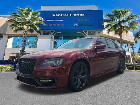 Certified 2021 Chrysler 300 S w/ S Model Appearance Package RWD image 9