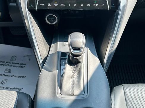 Certified 2023 Toyota Venza Limited AWD/4WD image 51