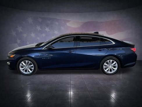 Used 2022 Chevrolet Malibu LT image 2