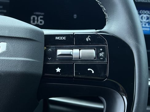 New 2026 Kia Sorento S FWD image 23