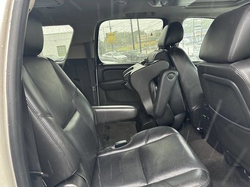 Used 2012 Chevrolet Suburban LTZ AWD/4WD image 12