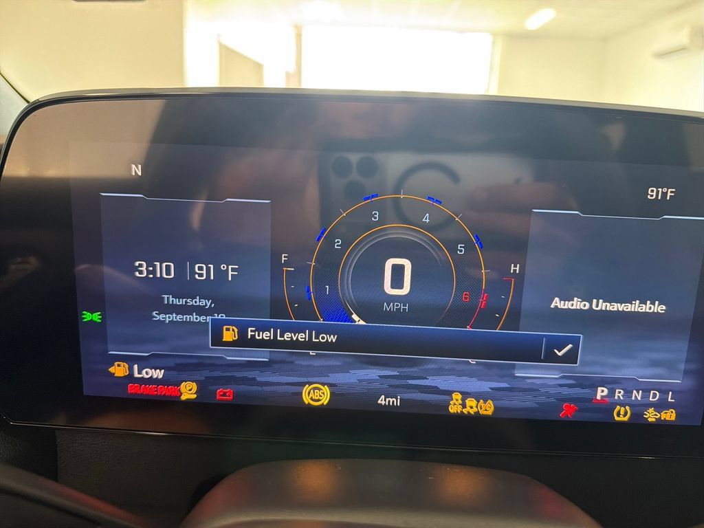 New 2027 Chevrolet Traverse LT FWD image 17