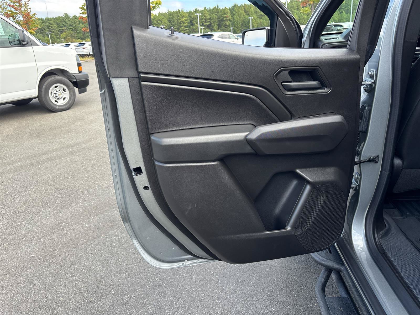 Used 2026 Chevrolet Colorado Trail Boss AWD/4WD image 25