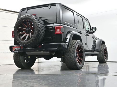 Used 2021 Jeep Wrangler Unlimited Sahara AWD/4WD image 33