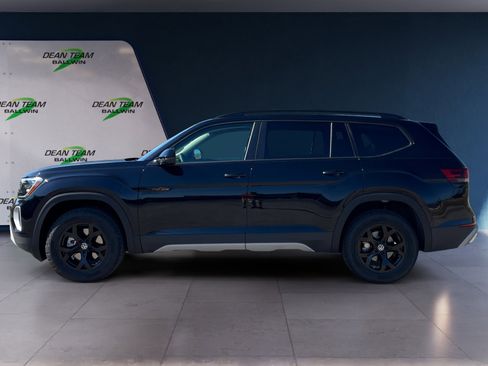 New 2026 Volkswagen Atlas Peak Edition AWD/4WD image 4